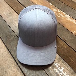 Great Condition Travis Mathew Hat